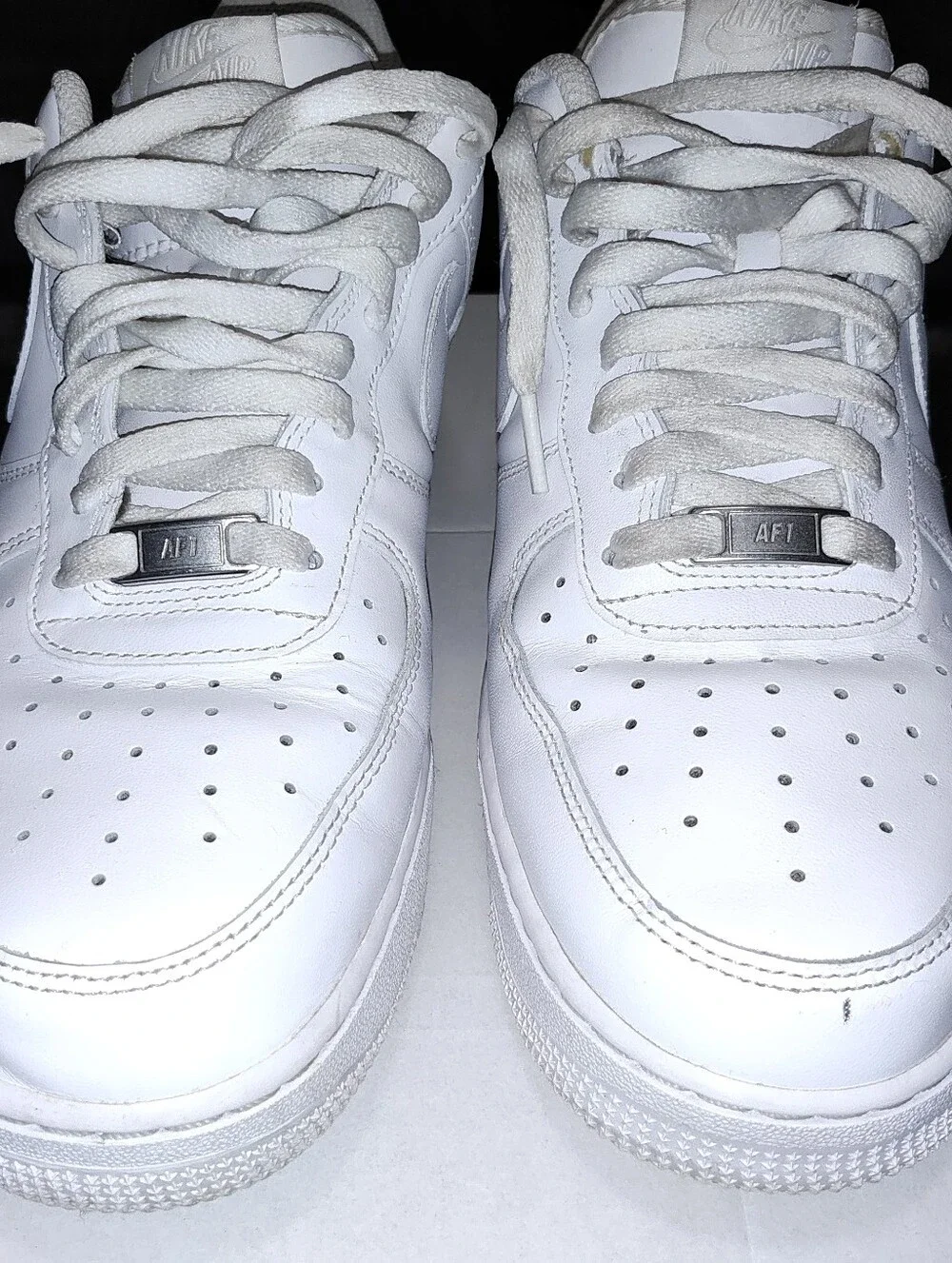 Nike White Men’s Low-Top Sneakers